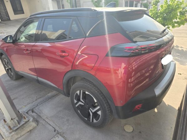 Peugeot 2008 1.2 turbo, Tela,  Aut. GT 2025